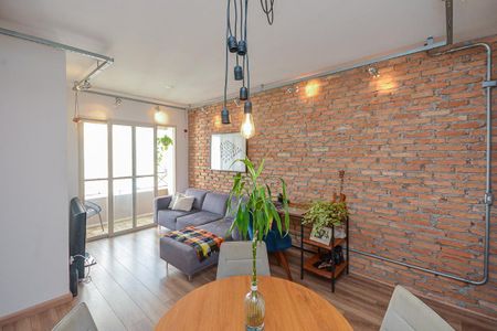 Sala de apartamento à venda com 2 quartos, 65m² em Vila Isa, São Paulo
