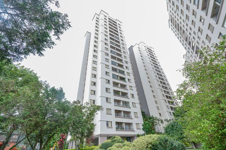 Apartamento à venda com 65m², 2 quartos e 1 vaga Apartamento à venda com 65m², 2 quartos e 1 vagaFachada