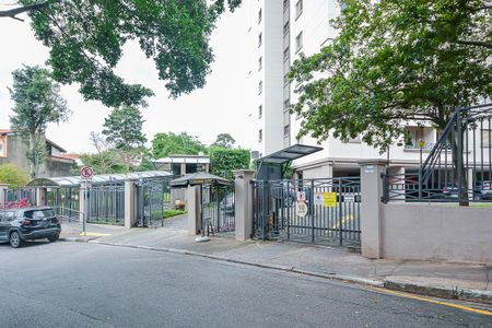 Apartamento à venda com 65m², 2 quartos e 1 vaga Apartamento à venda com 65m², 2 quartos e 1 vagaFachada e portaria