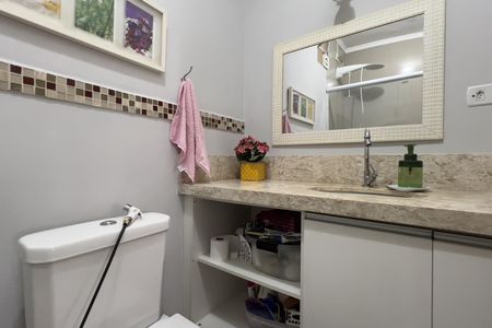 Banheiro da Suíte de casa para alugar com 2 quartos, 70m² em Vila Herminia, Guarulhos