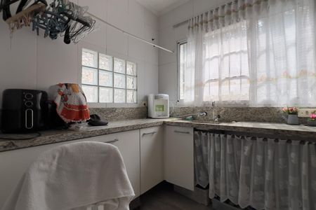 Casa para alugar com 70m², 2 quartos e sem vagaCozinha e Área de Serviço