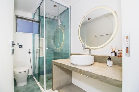 Banheiro de apartamento à venda com 1 quarto, 55m² em Alto da Lapa, São Paulo