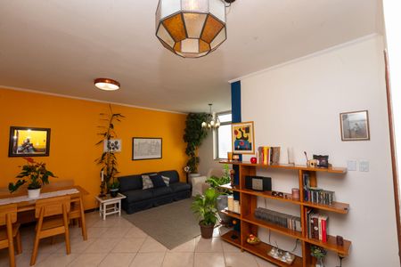 Sala de Estar de apartamento à venda com 3 quartos, 120m² em Cambuí, Campinas