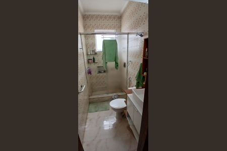 Banheiro de casa à venda com 3 quartos, 170m² em Sagrada Família, Belo Horizonte