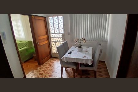 Sala de casa à venda com 3 quartos, 170m² em Sagrada Família, Belo Horizonte