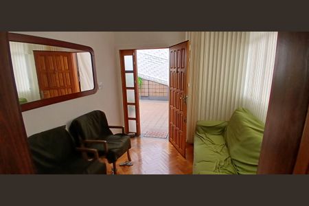 Sala de casa à venda com 3 quartos, 170m² em Sagrada Família, Belo Horizonte