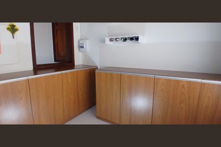 Quarto de casa à venda com 3 quartos, 170m² em Sagrada Família, Belo Horizonte