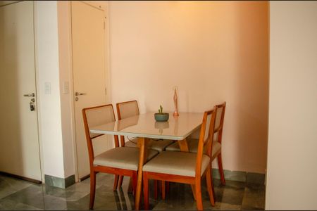 Apartamento para alugar com 62m², 2 quartos e 1 vaga