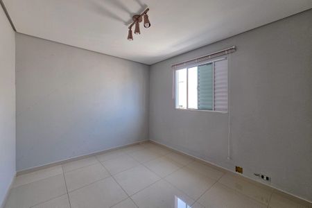 Casa para alugar com 1 quarto, 35m² em Vila Bancaria, São Paulo