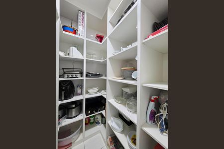 Apartamento à venda com 167m², 4 quartos e 3 vagasDespensa 