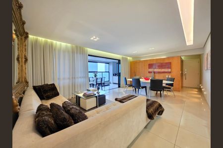 Apartamento à venda com 167m², 4 quartos e 3 vagasSala 