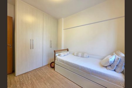 Apartamento à venda com 167m², 4 quartos e 3 vagasQuarto 