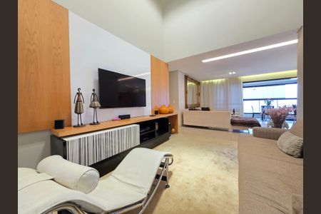 Sala  de apartamento à venda com 4 quartos, 167m² em Vila da Serra, Nova Lima