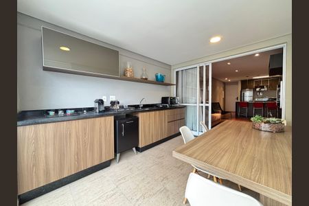 Varanda de apartamento para alugar com 2 quartos, 76m² em Vila Olímpia, São Paulo