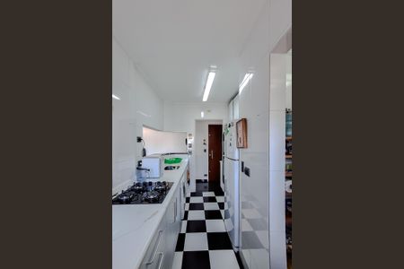 Apartamento para alugar com 118m², 3 quartos e 2 vagas Apartamento para alugar com 118m², 3 quartos e 2 vagasCozinha
