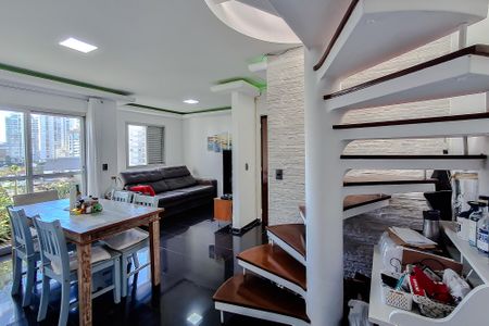 Apartamento para alugar com 118m², 3 quartos e 2 vagas Apartamento para alugar com 118m², 3 quartos e 2 vagasSala