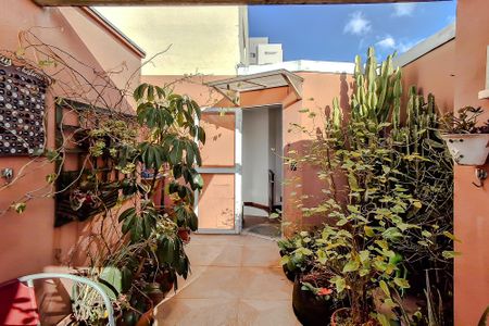 Apartamento para alugar com 118m², 3 quartos e 2 vagas Apartamento para alugar com 118m², 3 quartos e 2 vagasÁrea externa