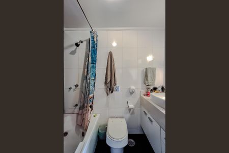 Apartamento para alugar com 118m², 3 quartos e 2 vagas Apartamento para alugar com 118m², 3 quartos e 2 vagasBanheiro da Suíte