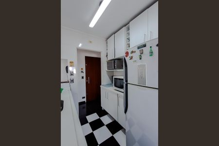 Apartamento para alugar com 118m², 3 quartos e 2 vagas Apartamento para alugar com 118m², 3 quartos e 2 vagasCozinha