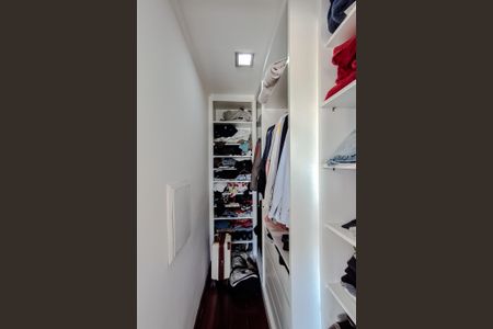Apartamento para alugar com 118m², 3 quartos e 2 vagas Apartamento para alugar com 118m², 3 quartos e 2 vagasCloset da Suíte