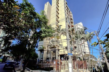 Apartamento para alugar com 118m², 3 quartos e 2 vagas Apartamento para alugar com 118m², 3 quartos e 2 vagasFachada - Plaquinha