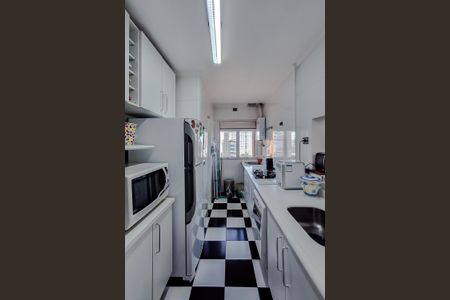 Apartamento para alugar com 118m², 3 quartos e 2 vagas Apartamento para alugar com 118m², 3 quartos e 2 vagasCozinha