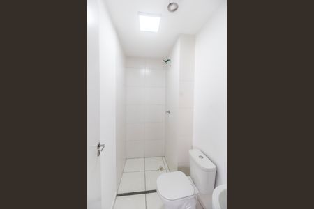 Casa para alugar com 34m², 2 quartos e 1 vaga Casa para alugar com 34m², 2 quartos e 1 vagaBanheiro