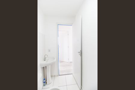 Casa para alugar com 34m², 2 quartos e 1 vaga Casa para alugar com 34m², 2 quartos e 1 vagaBanheiro