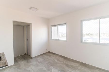 Sala  de casa para alugar com 2 quartos, 34m² em Vila Sul Americana, Carapicuíba
