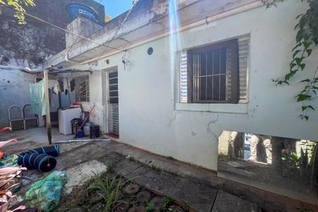 Casa à venda com 220m², 2 quartos e 4 vagasEdicula