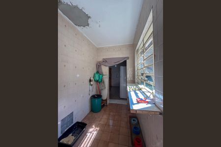 Casa à venda com 220m², 2 quartos e 4 vagasÁrea de Serviço