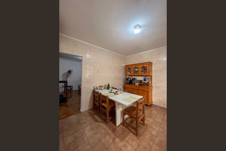 Casa à venda com 220m², 2 quartos e 4 vagasCozinha