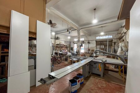 Casa à venda com 220m², 2 quartos e 4 vagasGaragem