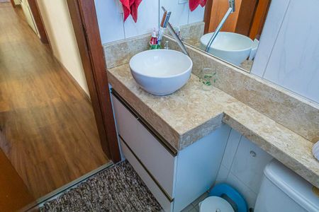 Apartamento à venda com 75m², 3 quartos e 2 vagas Apartamento à venda com 75m², 3 quartos e 2 vagasBanheiro