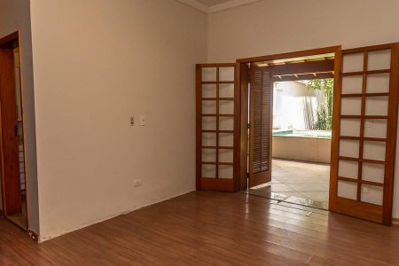 Casa para alugar com 220m², 3 quartos e 3 vagasSuite 1