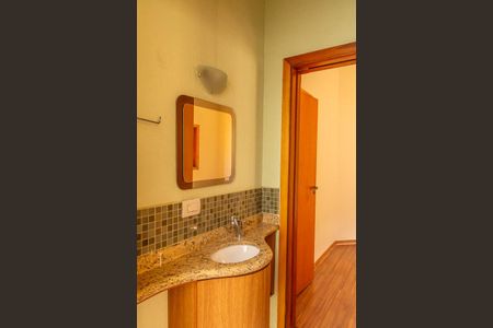 Casa para alugar com 220m², 3 quartos e 3 vagasBanheiro Suite 2 e 3 (compartilhado)