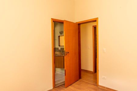 Casa para alugar com 220m², 3 quartos e 3 vagas Suite 2