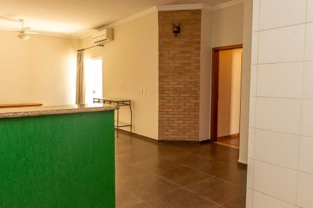 Casa para alugar com 220m², 3 quartos e 3 vagasCozinha