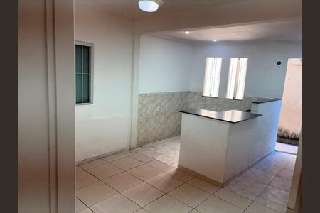 Casa para alugar com 2 quartos, 46m² em Jardim Carioca, Rio de Janeiro