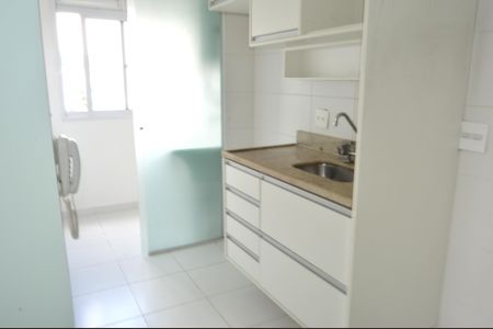 Cozinha de apartamento para alugar com 2 quartos, 48m² em Jardim das Flores, Osasco