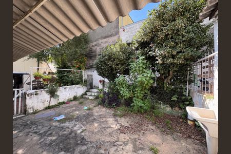 Casa para alugar com 40m², 1 quarto e sem vagaÁrea de Serviço/ Quintal 