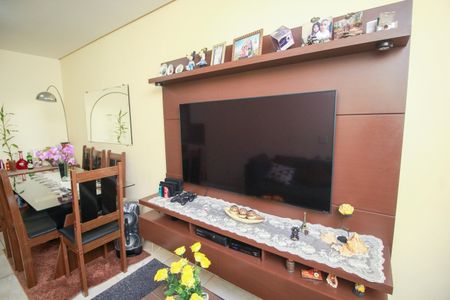Sala de apartamento à venda com 3 quartos, 76m² em Vila Francisco Matarazzo, Santo André