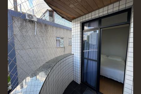 Apartamento à venda com 98m², 3 quartos e 2 vagasVaranda