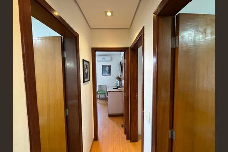 Apartamento à venda com 98m², 3 quartos e 2 vagasCorredor