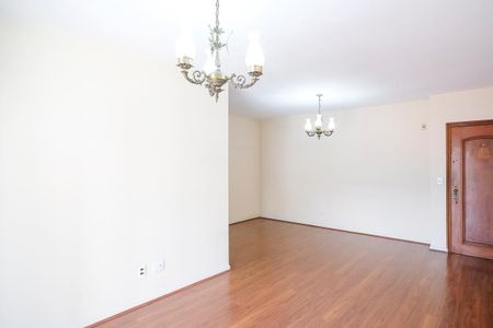 Apartamento para alugar com 143m², 4 quartos e 2 vagasSala