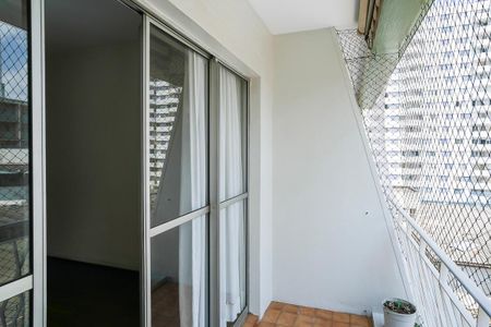 Apartamento para alugar com 143m², 4 quartos e 2 vagasVaranda
