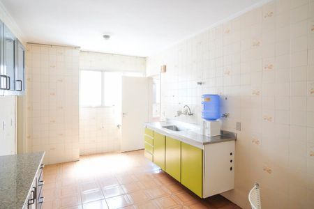 Apartamento para alugar com 143m², 4 quartos e 2 vagasCozinha