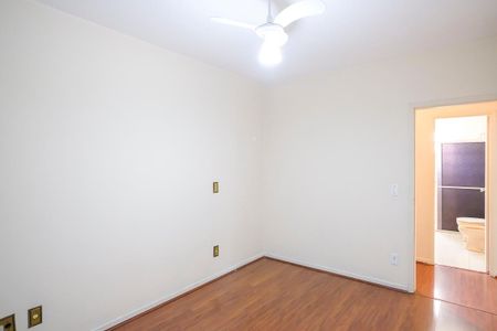 Apartamento para alugar com 143m², 4 quartos e 2 vagasQuarto 2