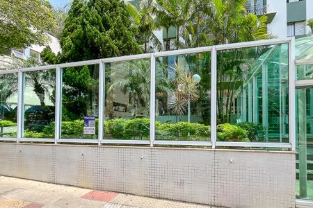 Apartamento para alugar com 143m², 4 quartos e 2 vagasFachada + plaquinha