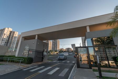 Apartamento para alugar com 50m², 2 quartos e 1 vagaFachada e Portaria 